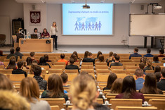 [FOTO] Erasmus+ czeka na studentów